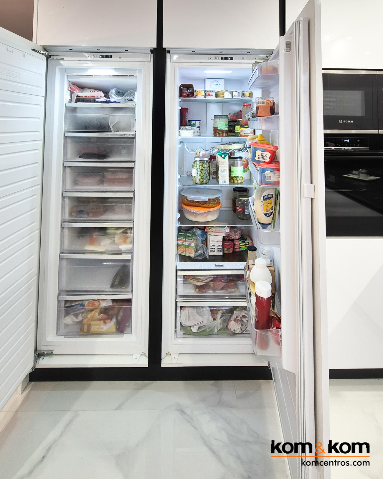 cocina elegante mármol negro blanco brillo